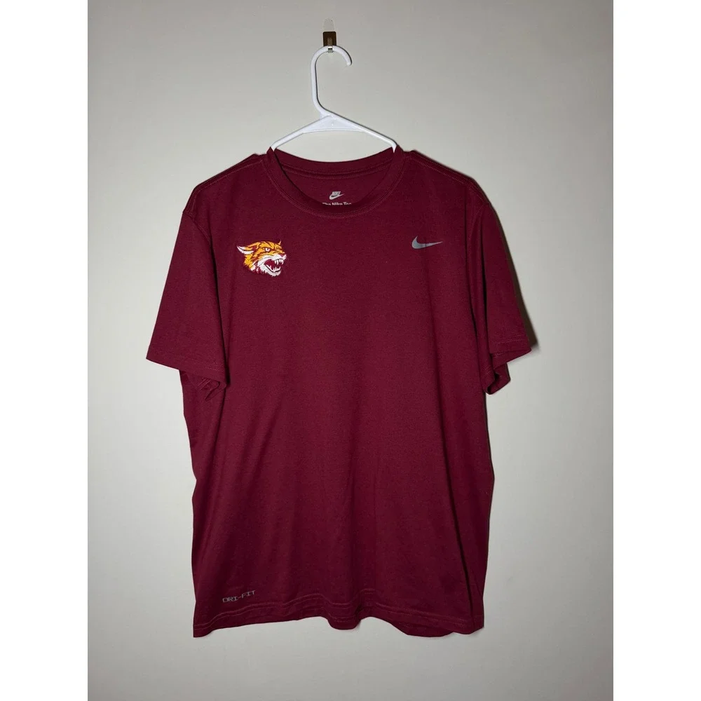 Nike Dri-FIT Mens Wildcat Graphic T-Shirt Maroon Burgundy Short Sleeve Tee